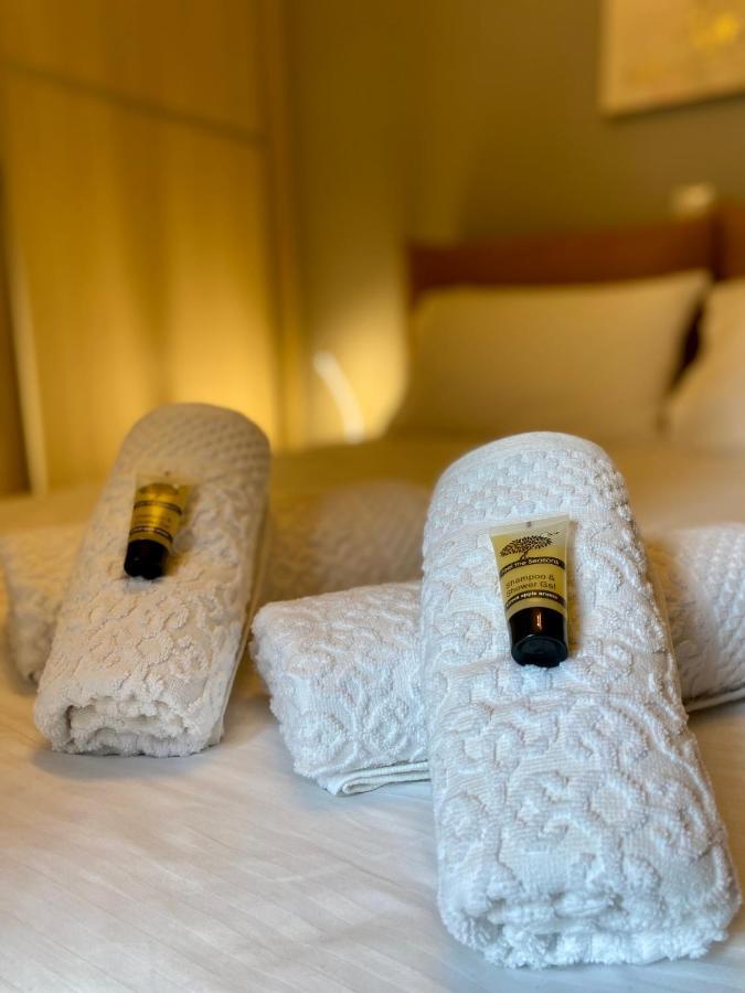 Luxury Suite 10' From The Center Ateny Zewnętrze zdjęcie