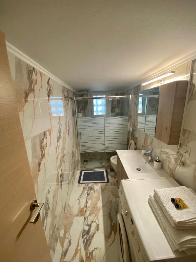 Luxury Suite 10' From The Center Ateny Zewnętrze zdjęcie