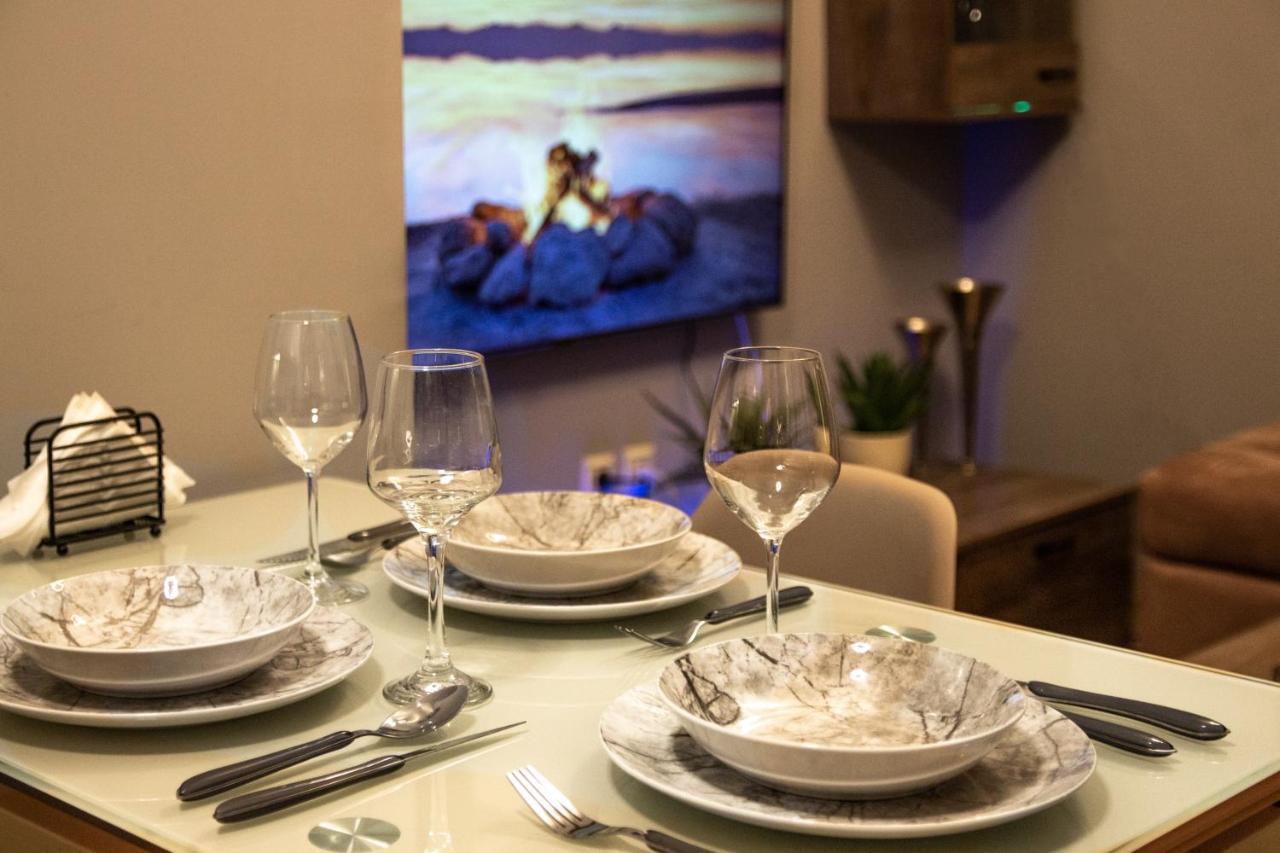 Luxury Suite 10' From The Center Ateny Zewnętrze zdjęcie