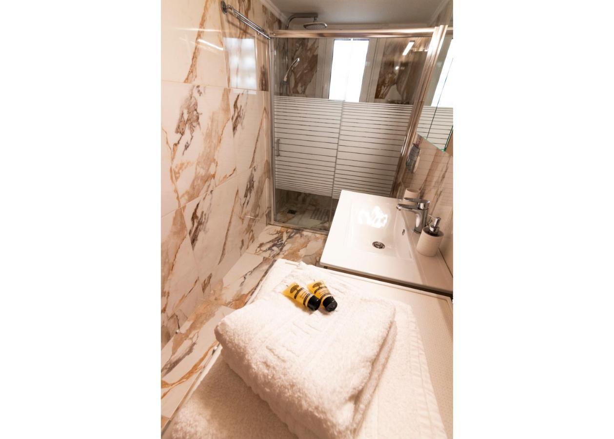 Luxury Suite 10' From The Center Ateny Zewnętrze zdjęcie